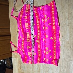 Top with built-in bra.